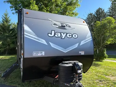 2027 Jayco Jay Flight photo 2