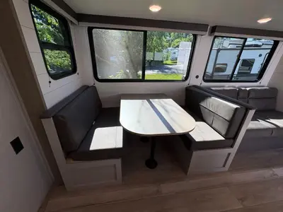 2027 Jayco Jay Flight photo 38