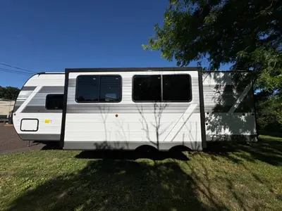 2027 Jayco Jay Flight photo 6