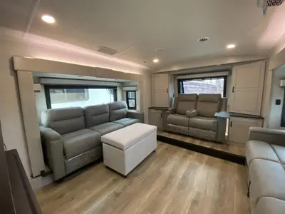 2026 Jayco North Point photo 34