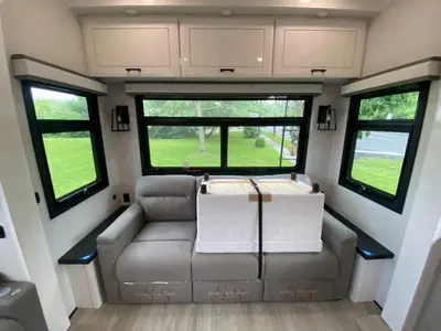 2026 Jayco Pinnacle photo 23