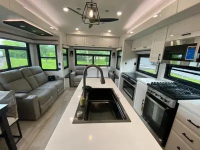 2026 Jayco Pinnacle photo 19