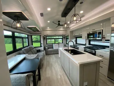 2026 Jayco Pinnacle photo 16
