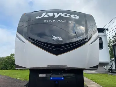 2026 Jayco Pinnacle photo 3