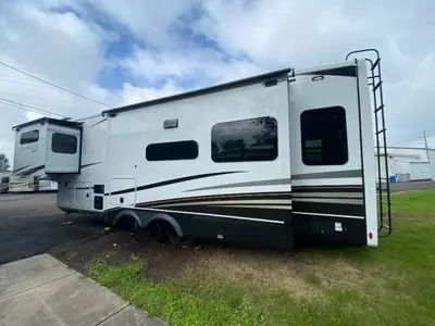 2026 Jayco Pinnacle photo 7