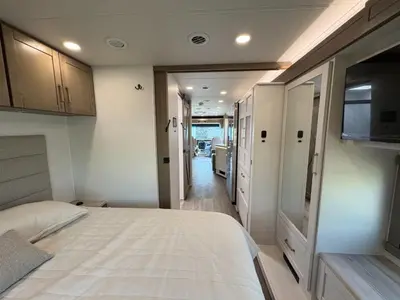 2027 Jayco Precept photo 39