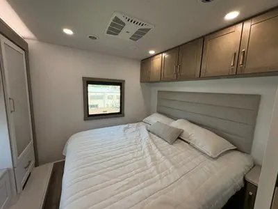 2027 Jayco Precept photo 35