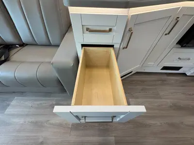 2027 Jayco Precept photo 28