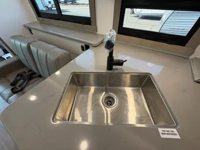 2027 Jayco Precept photo 29