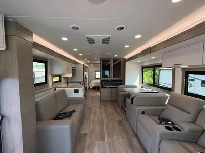 2027 Jayco Precept photo 17