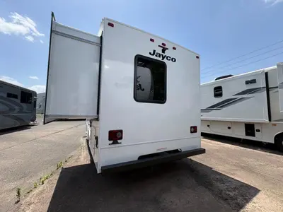 2027 Jayco Redhawk SE photo 9