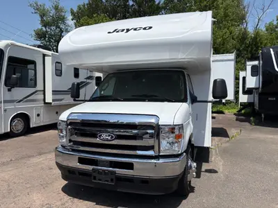2027 Jayco Redhawk SE photo 3