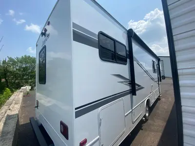 2026 Jayco Redhawk SE photo 9