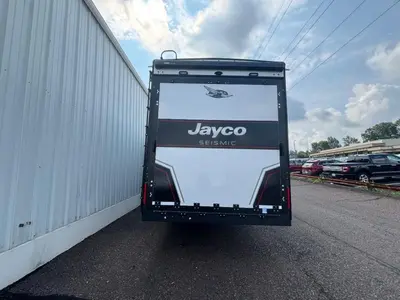 2026 Jayco Seismic photo 4