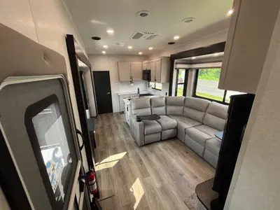 2026 Jayco Seismic photo 44