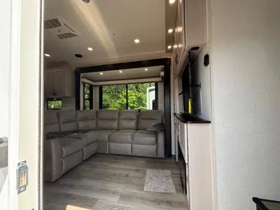 2026 Jayco Seismic photo 18