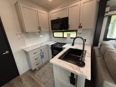 2026 Jayco Seismic photo 48