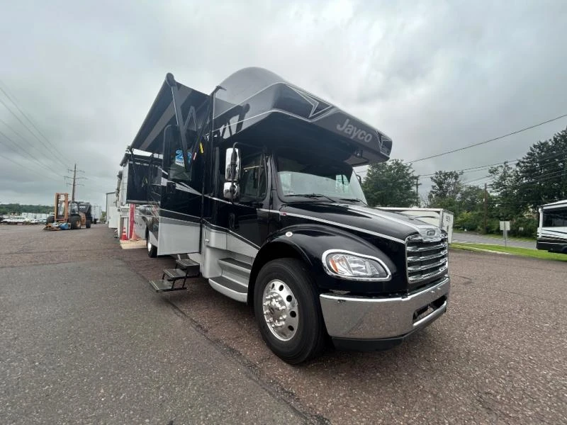 2026 Jayco Seneca exterior