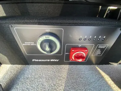 2026 Pleasure-Way Lexor photo 13