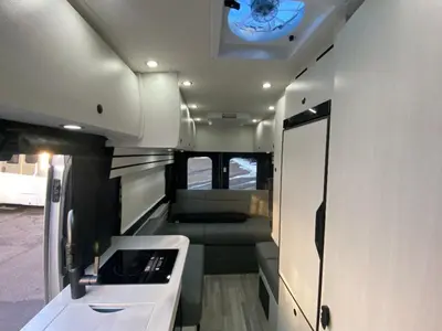 2026 Pleasure-Way Ontour photo 14