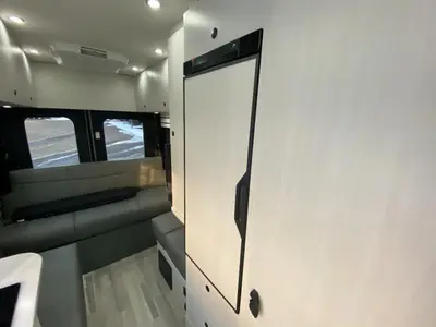 2026 Pleasure-Way Ontour photo 20