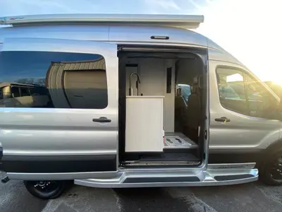 2026 Pleasure-Way Ontour photo 11