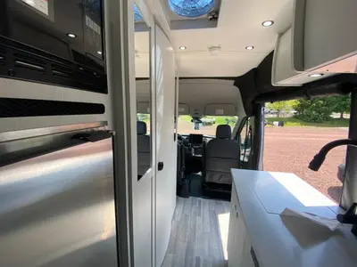 2026 Pleasure-Way Ontour photo 34