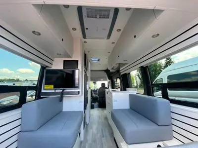 2026 Pleasure-Way Ontour photo 12