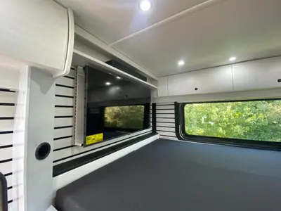 2026 Pleasure-Way Plateau XLRB photo 41