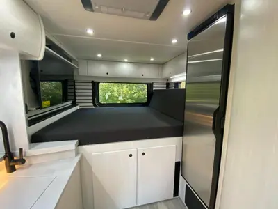 2026 Pleasure-Way Plateau XLRB photo 36