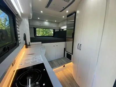 2026 Pleasure-Way Plateau XLRB photo 24