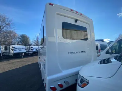 2026 Pleasure-Way Plateau XLTS photo 9