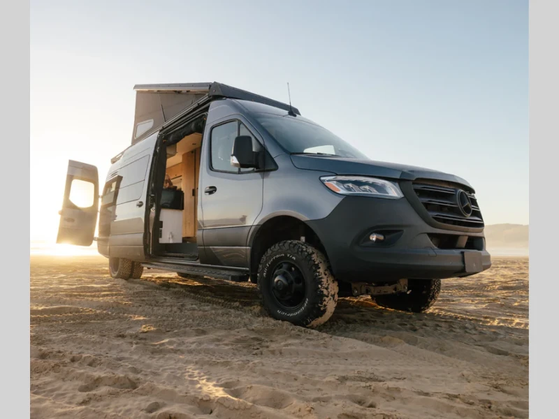 2026 Storyteller Overland Storyteller Overland exterior