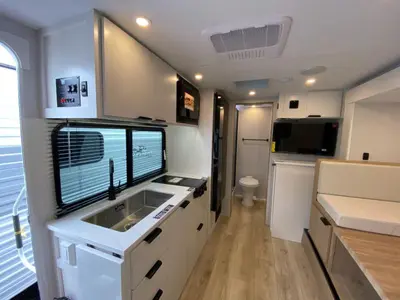 2026 Winnebago Micro Minnie photo 9