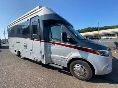 2026 Winnebago Navion photo 13