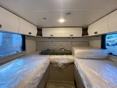 2026 Winnebago Navion photo 40