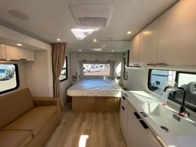 2026 Winnebago Thrive photo 20