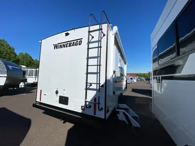 2026 Winnebago Thrive photo 10