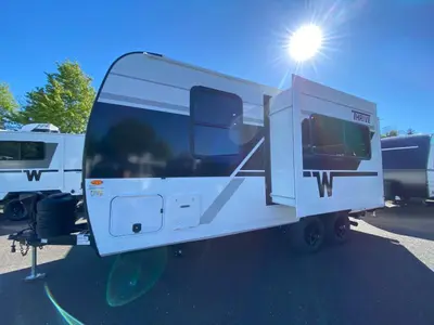 2026 Winnebago Thrive photo 5