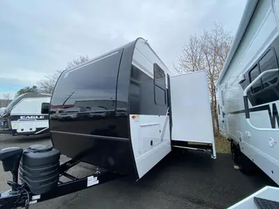 2026 Winnebago Thrive photo 4