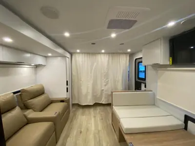 2026 Winnebago Thrive photo 45