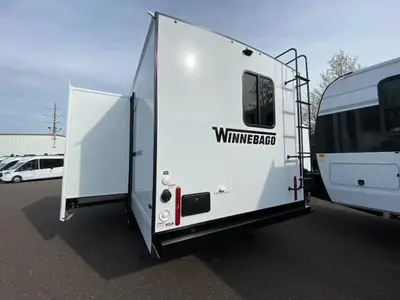 2026 Winnebago Thrive photo 8