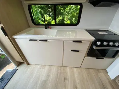 2026 Winnebago Thrive photo 22