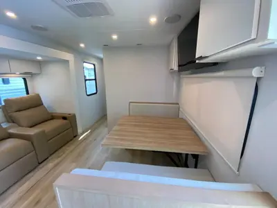2026 Winnebago Thrive photo 12