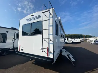 2026 Winnebago Thrive photo 7