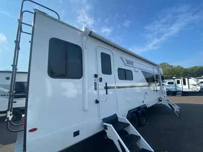 2026 Winnebago Thrive photo 11