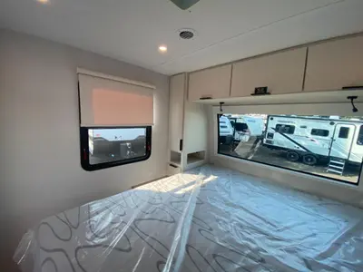 2026 Winnebago Thrive photo 42