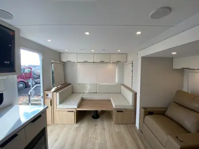 2026 Winnebago Thrive photo 42