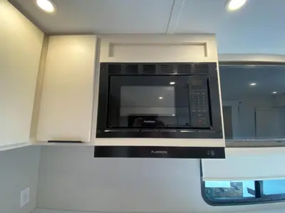 2026 Winnebago Thrive photo 22
