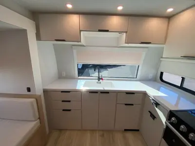 2026 Winnebago Thrive photo 22